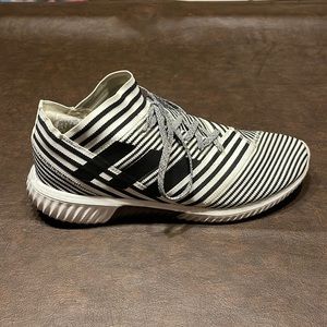 Adidas Nemeziz Tango Striped Shoes Men's 9.5 Indoor Soccer Black White